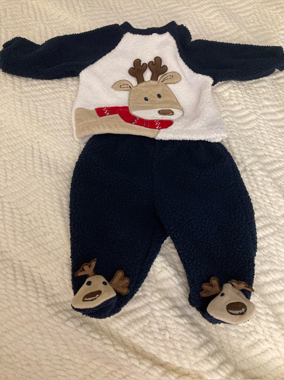 Absolutely Adorable Cozy 0-3 Months Reindeer 2 Piece EUC